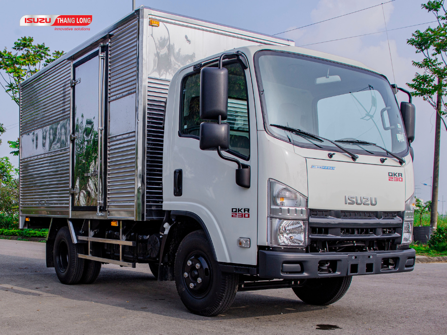 Xe Tải ISUZU 1.99 Tấn Thùng Kín QKR230