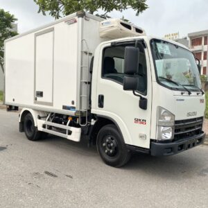 Xe tải ISUZU 2.2 tấn đông lạnh QKR230